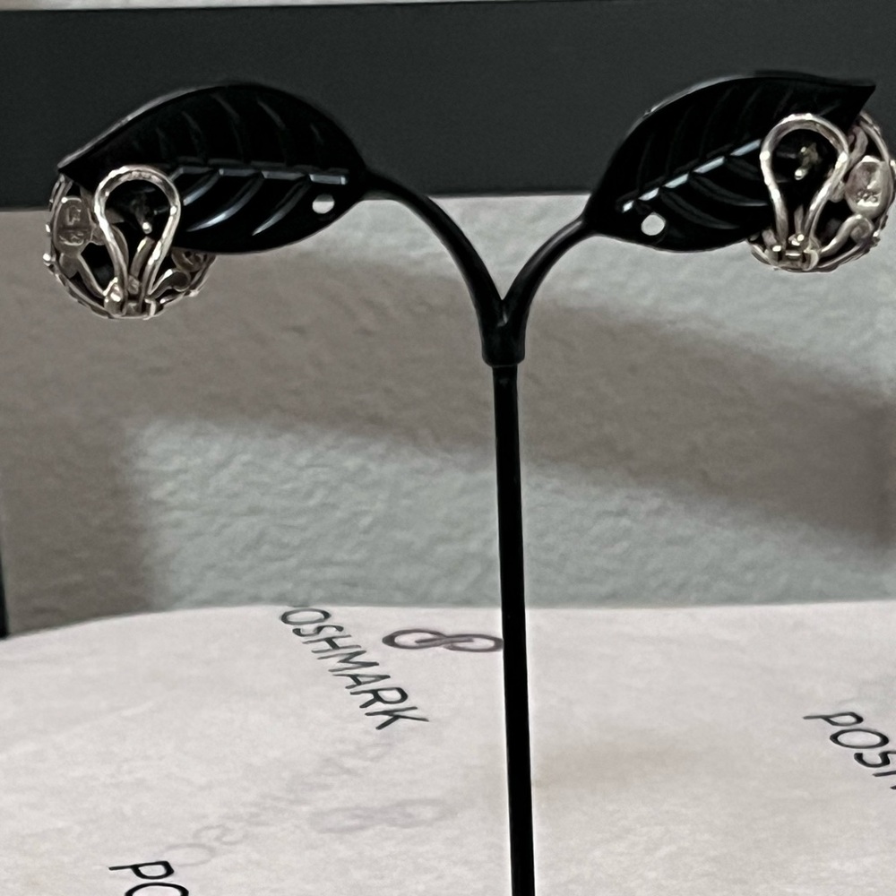 😎🎄JOHN HARDY AUTHENTIC STERLING SILVER DOT DESIGN BUTTON EARRINGS - Picture 5 of 12